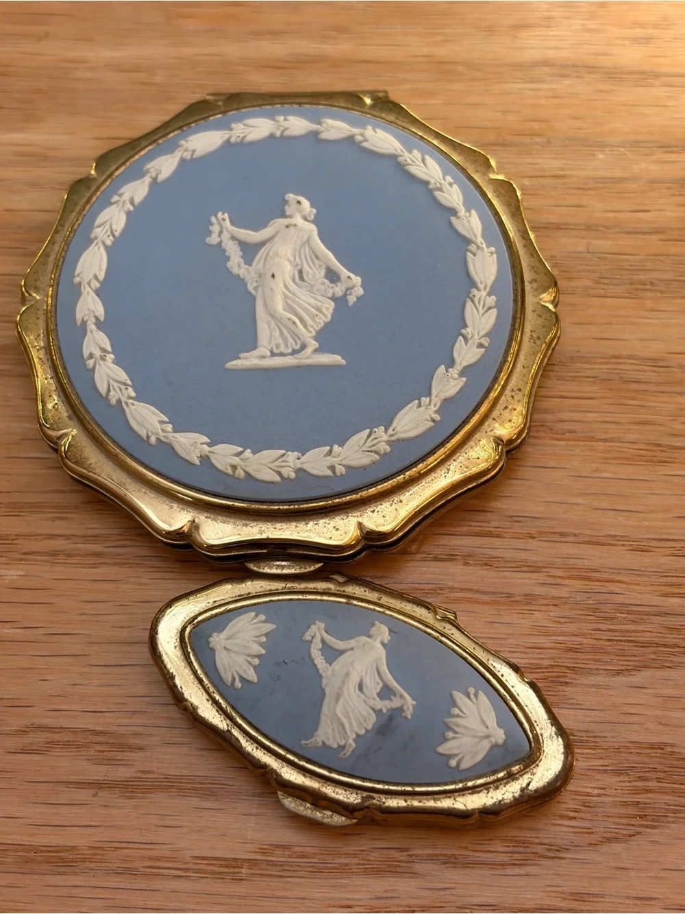 1950’s Wedgwood Jasperware Stratton of England Compact & Pill Box Se